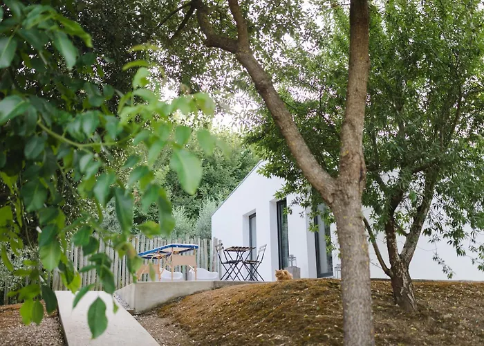 Cambeiros - Bed & Breakfast 4*